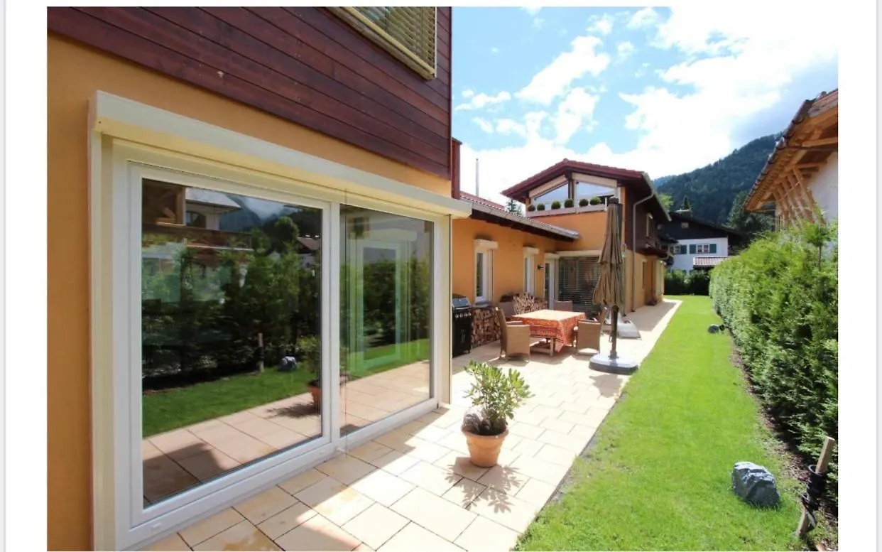 Alpine Escape Holiday Home With Mountain View Garmisch-Partenkirchen
