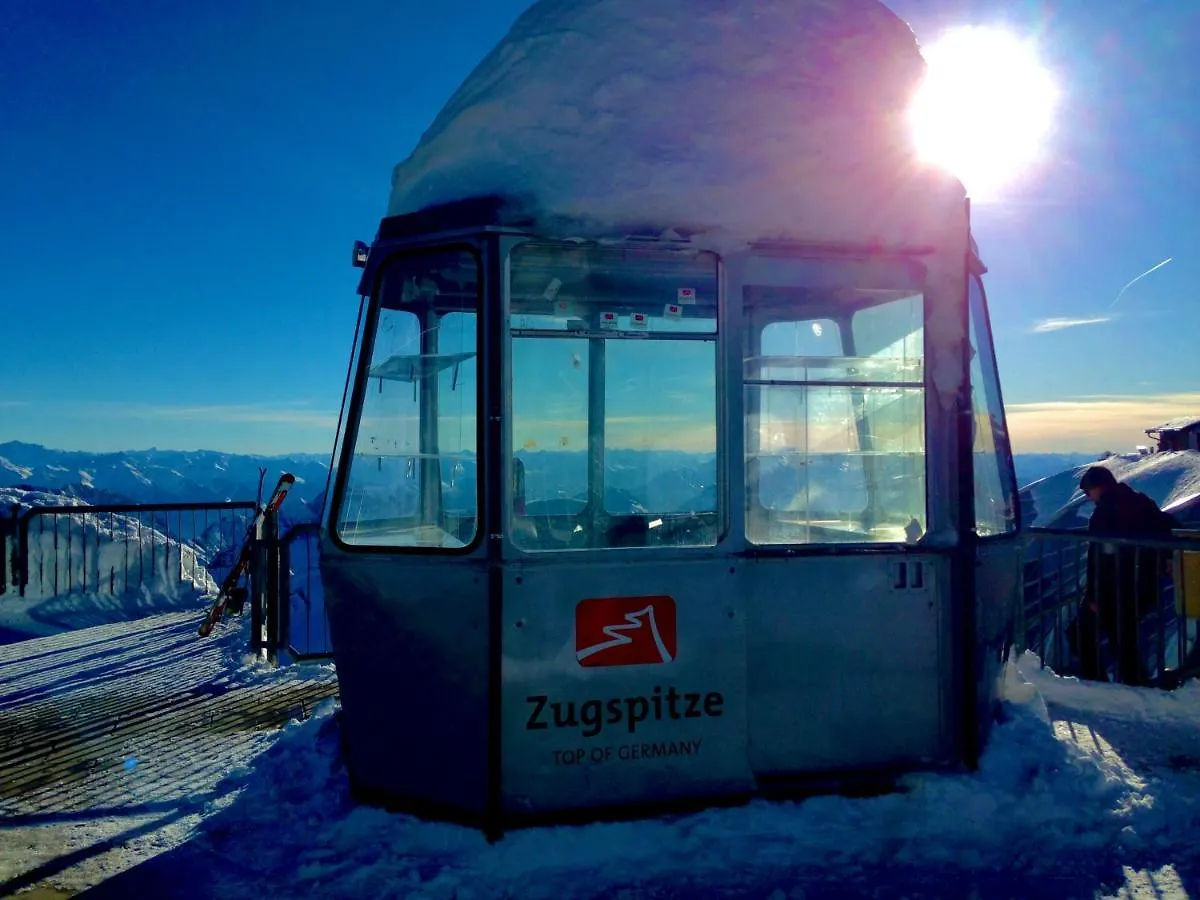 Alpine Escape Holiday Home With Mountain View Garmisch-Partenkirchen
