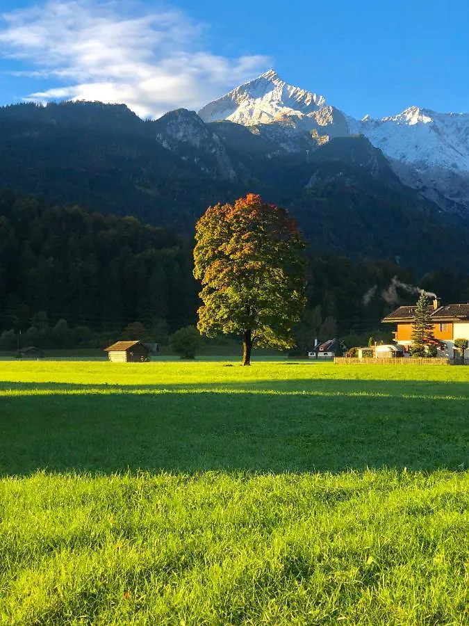 Alpine Escape Holiday Home With Mountain View Garmisch-Partenkirchen 0*,